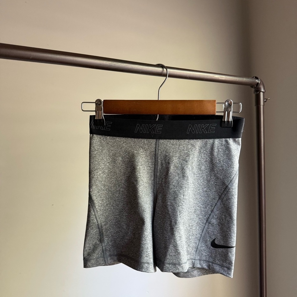 Nike spandex workout shorts 4.5inch